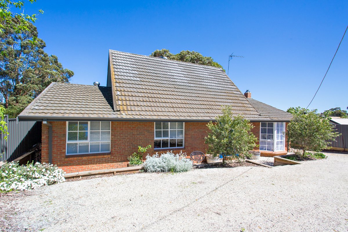 Gallery: 213 Simpson Street