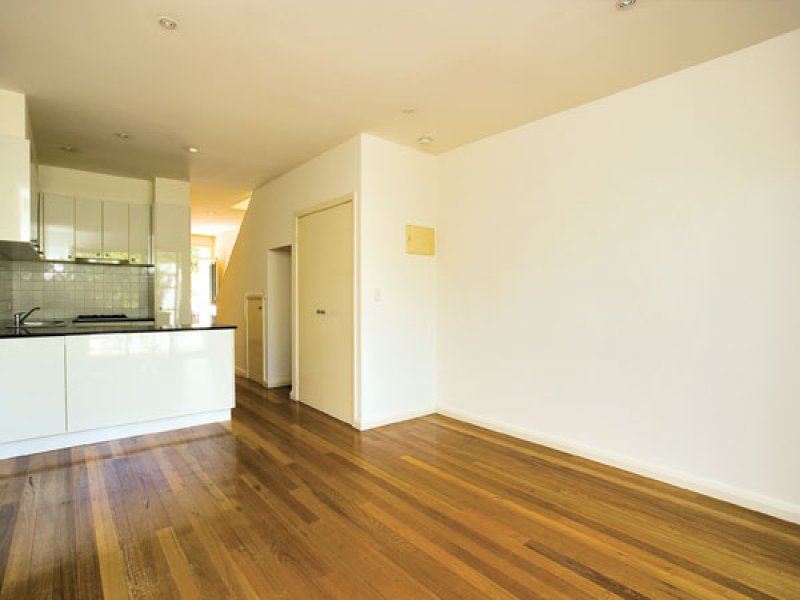 Gallery: 213 Station Street