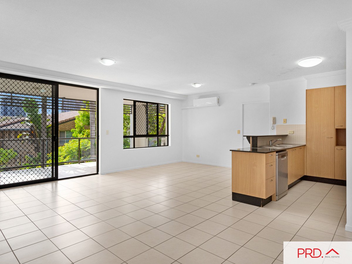 2/13 Stephens Street Burleigh Heads 4