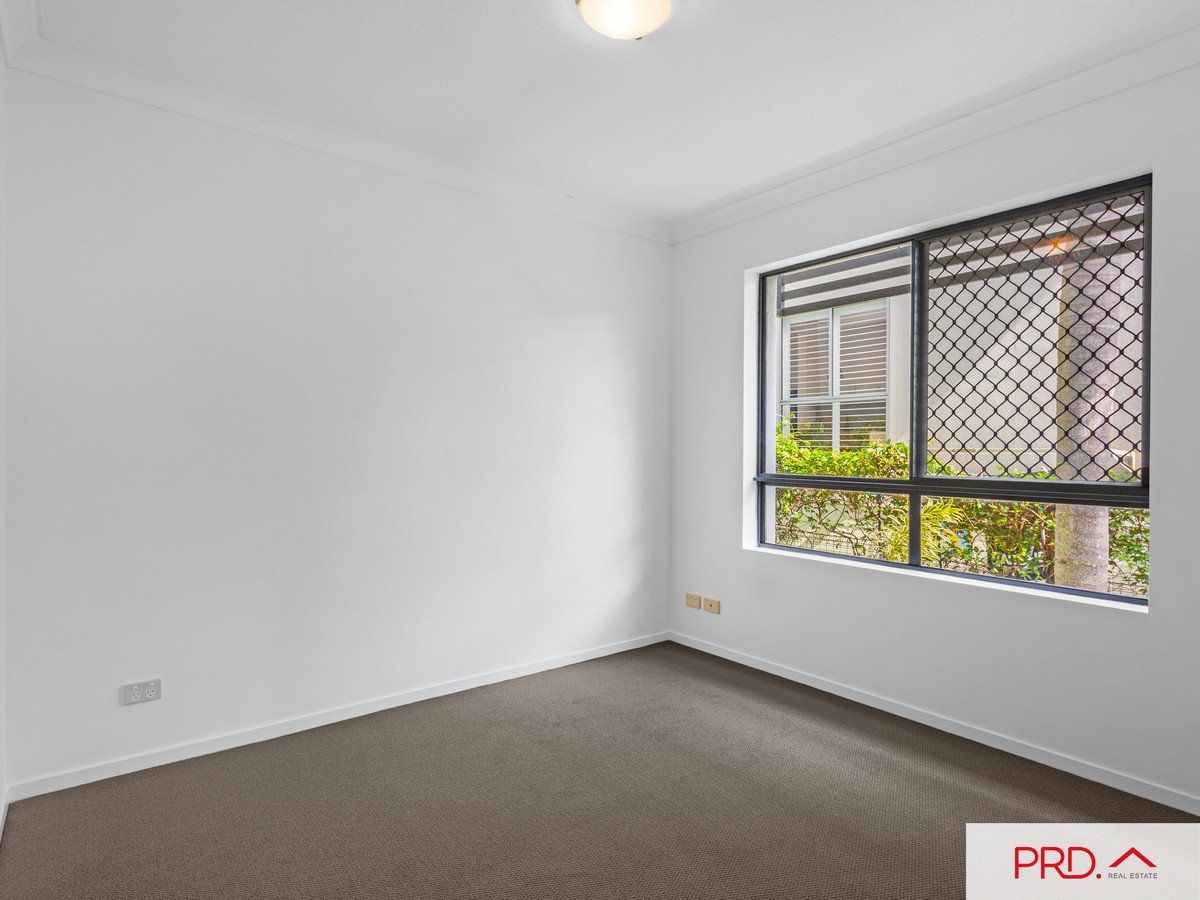 2/13 Stephens Street Burleigh Heads 8