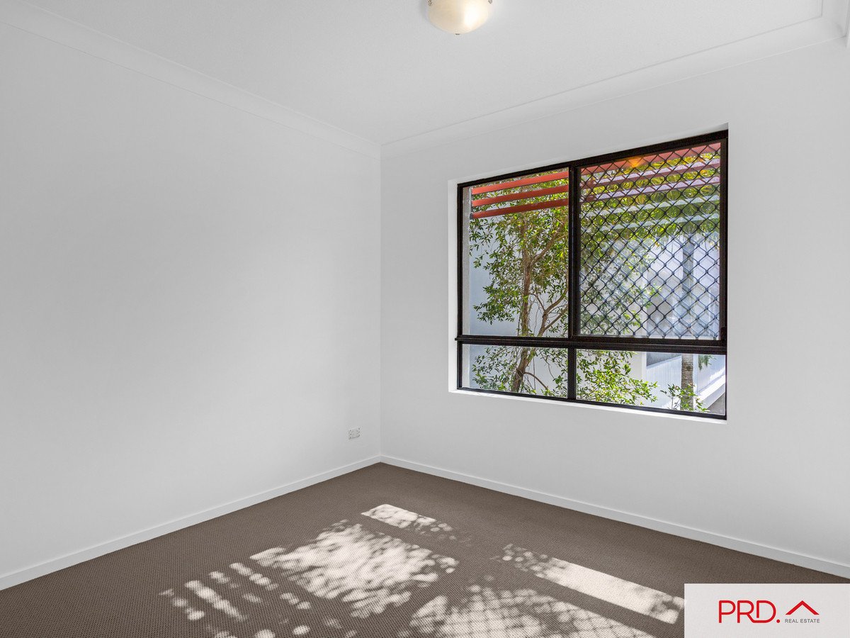 2/13 Stephens Street Burleigh Heads 9