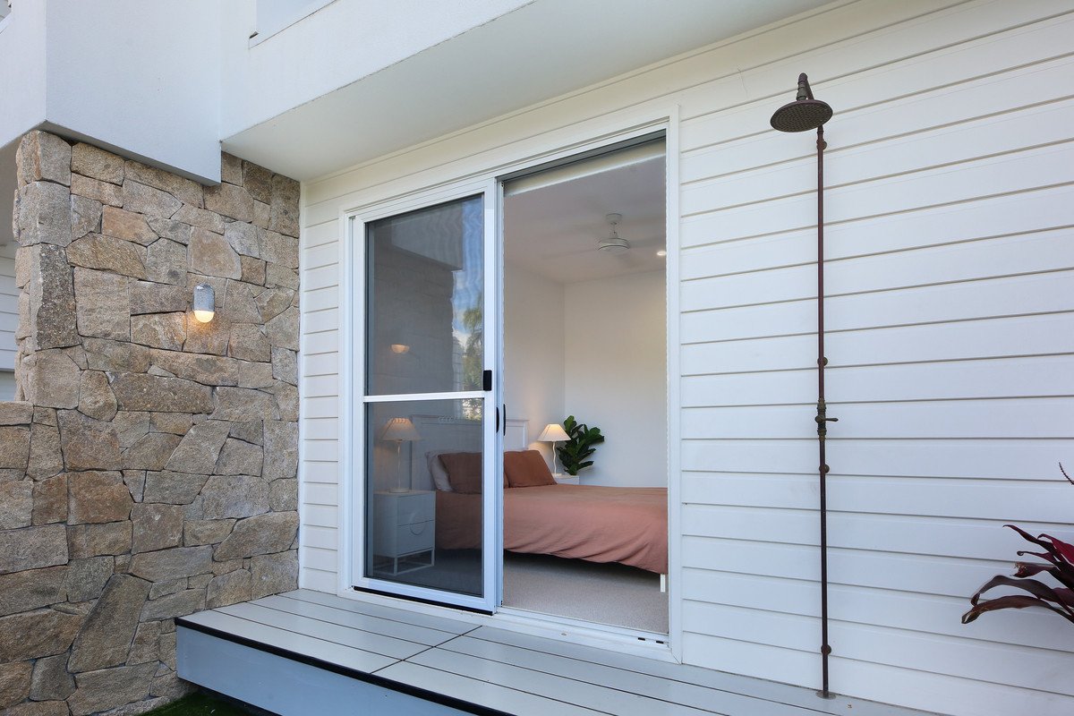 2/13 Tabilban Street Burleigh Heads 12