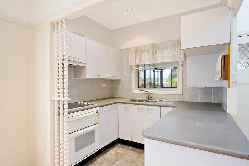 213 Tower St  PANANIA 4