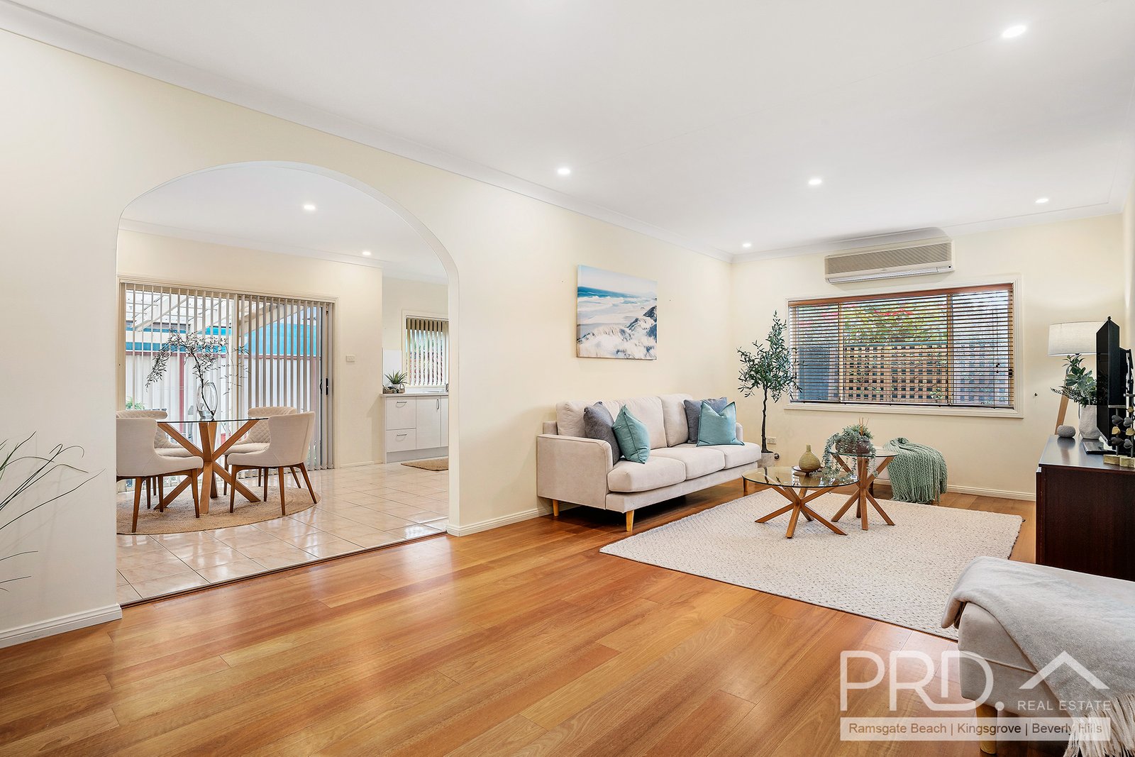 2/13 Tuffy Avenue SANS SOUCI 1