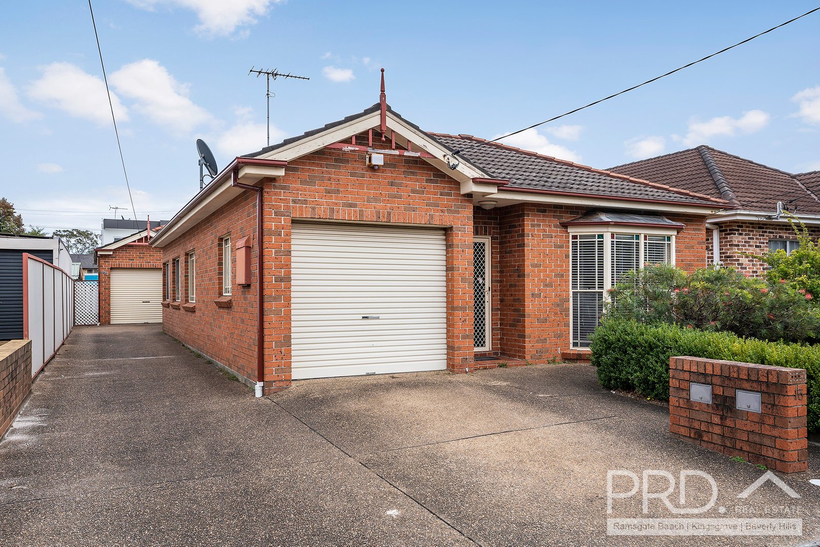 2/13 Tuffy Avenue SANS SOUCI 3