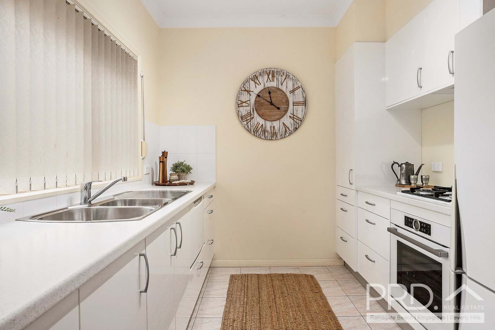 2/13 Tuffy Avenue SANS SOUCI 4