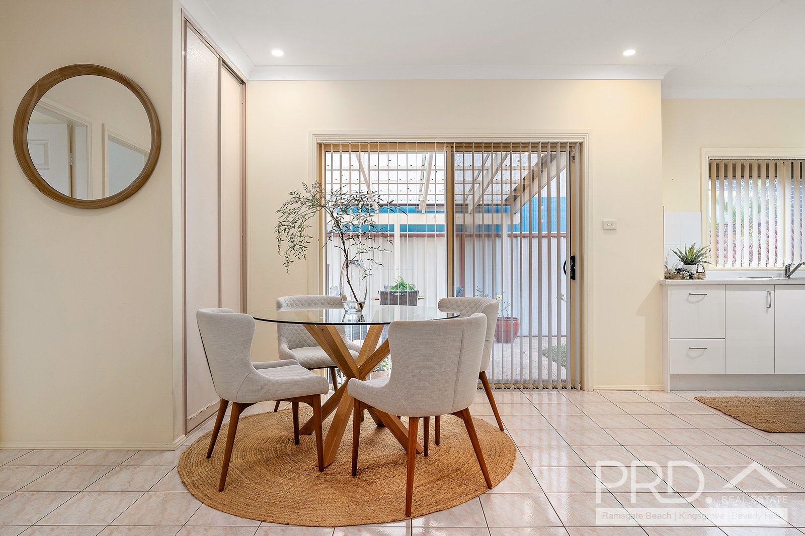 2/13 Tuffy Avenue SANS SOUCI 5