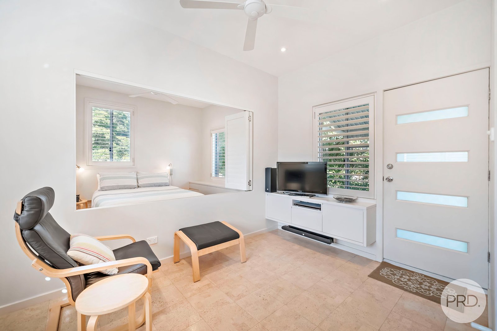 2/13 Victoria Parade NELSON BAY 3