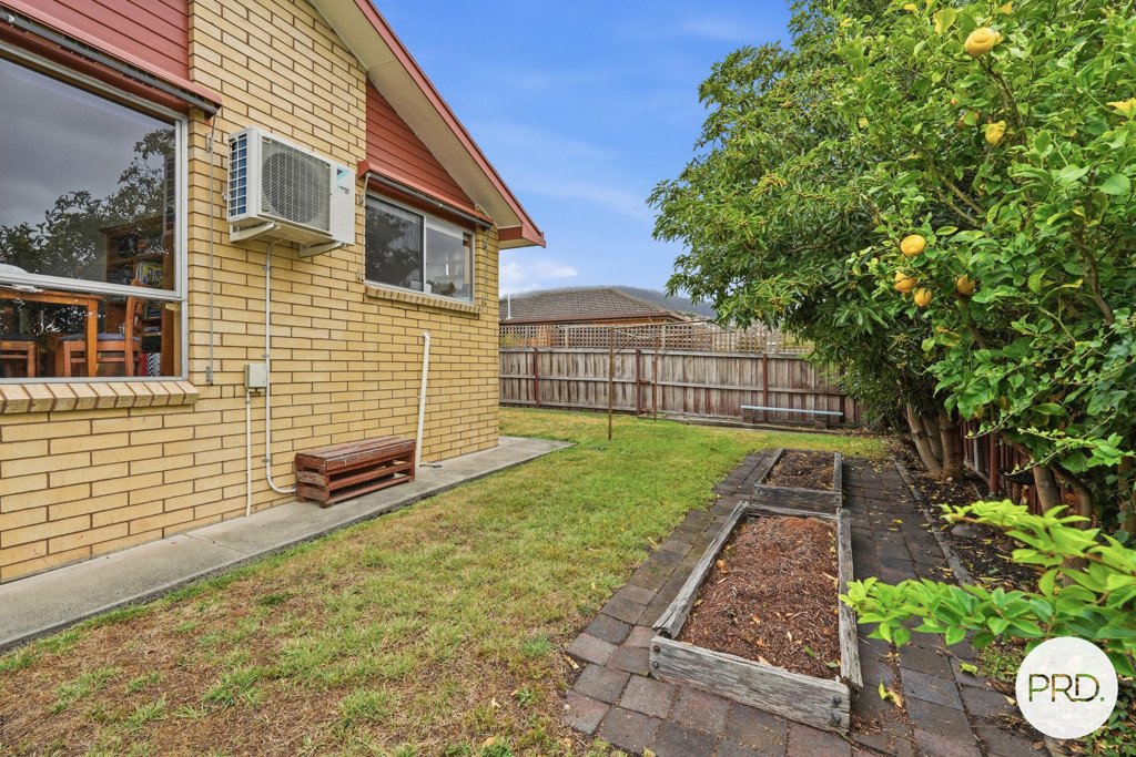 2/13 Walgett Pl  GLENORCHY 12