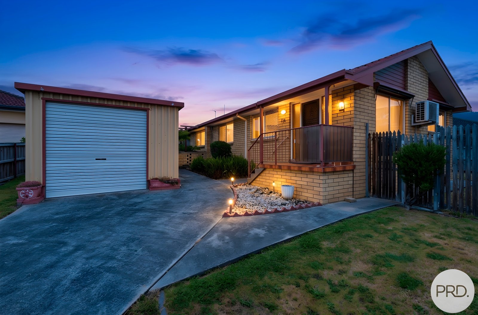 2/13 Walgett Place GLENORCHY 1