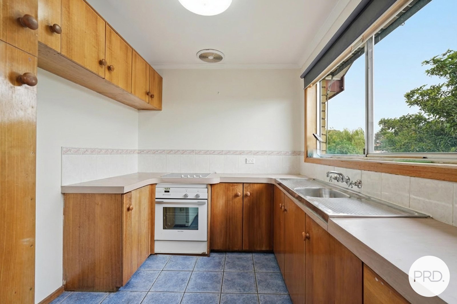 2/13 Walgett Place GLENORCHY 8