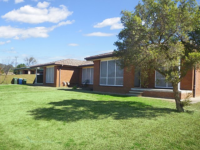 2/13 Wewak Street ASHMONT 1