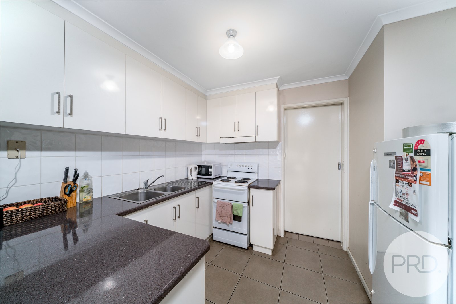 2/13 Wewak Street ASHMONT 3