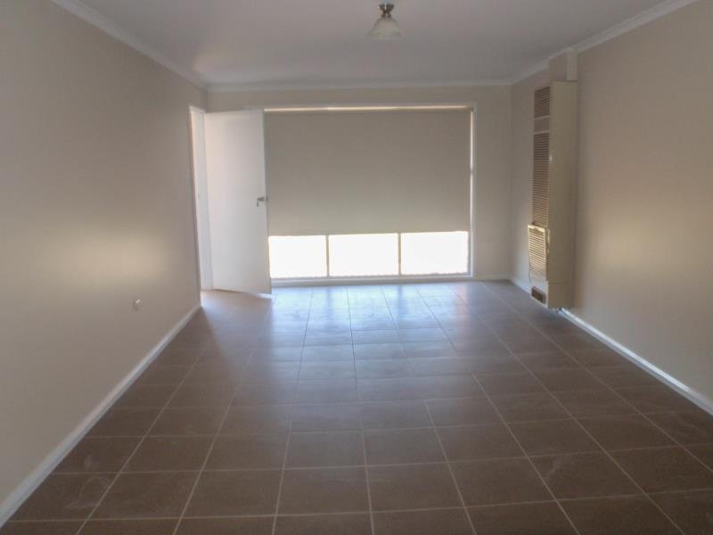 2/13 Wewak Street ASHMONT 2