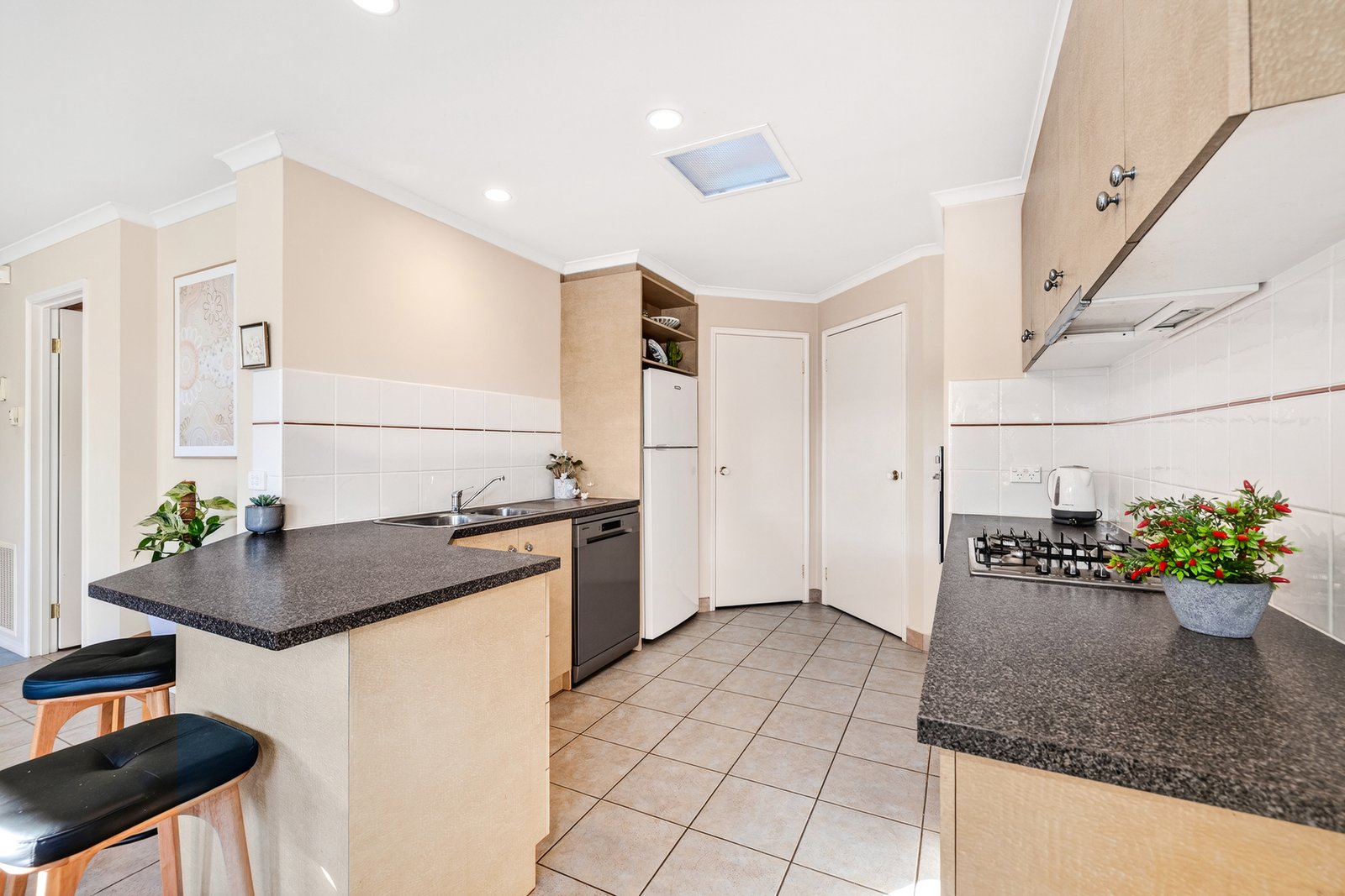 Gallery: 2/13 Woolert Street