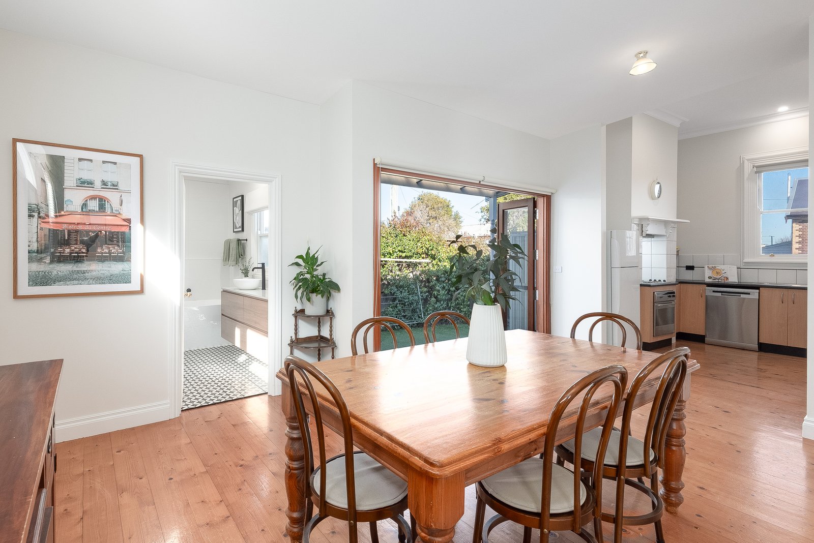 Gallery: 213 Yarra Street