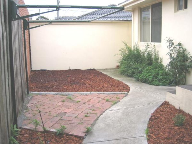 Gallery: 2/130 Lower Dandenong Road