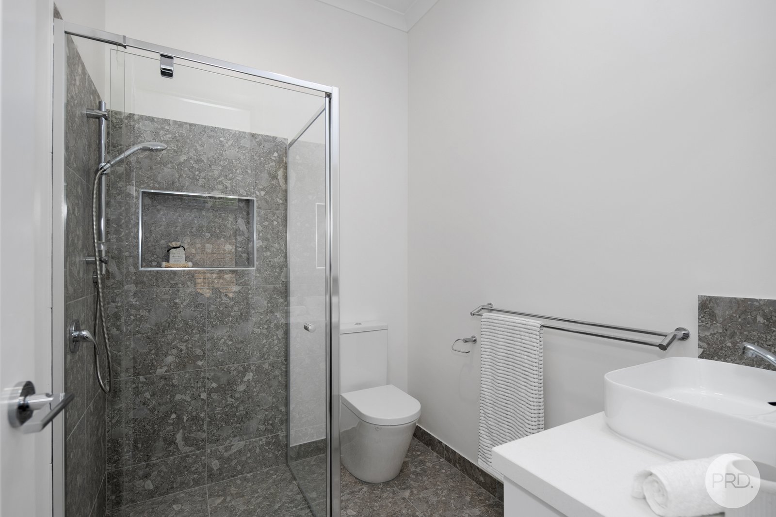 2/1304A Gregory Street LAKE WENDOUREE 10