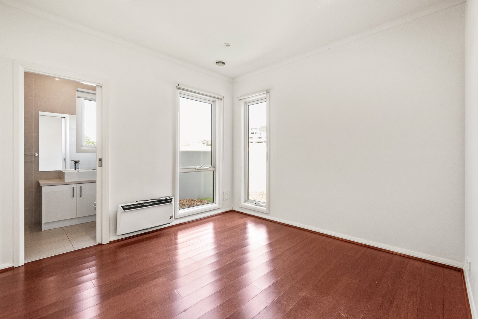 Gallery: 2/1305 Nepean Highway