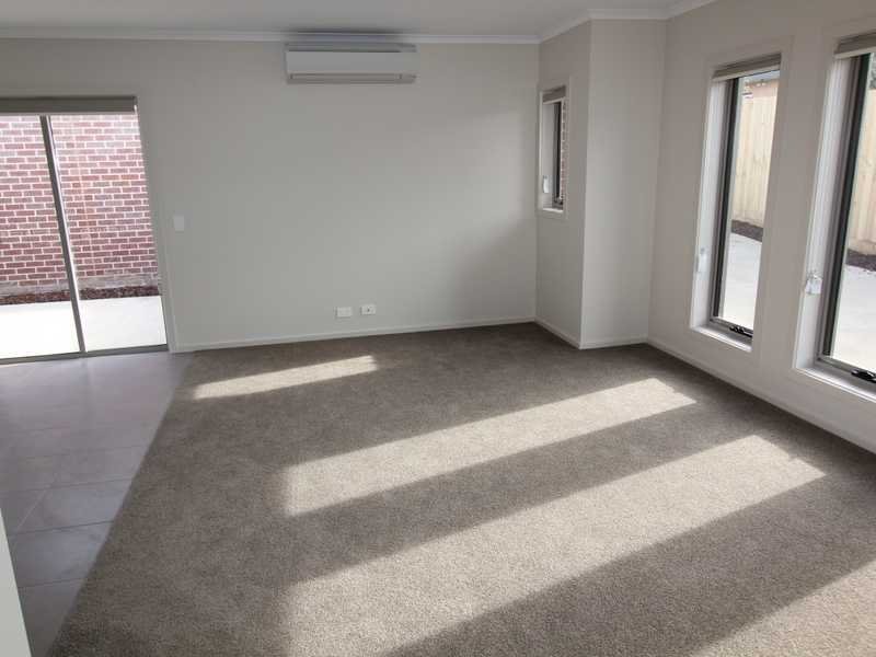 2/1306 Geelong Road MOUNT CLEAR 2