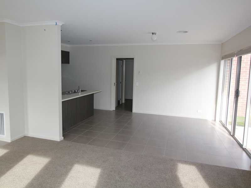 2/1306 Geelong Road MOUNT CLEAR 6