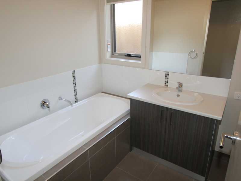 2/1306 Geelong Road MOUNT CLEAR 10