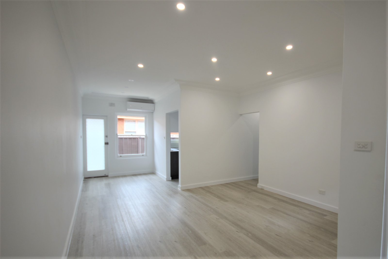 2/131 Alfred Street SANS SOUCI 3