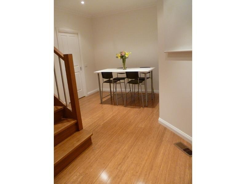 Gallery: 2/131 Balcombe Road