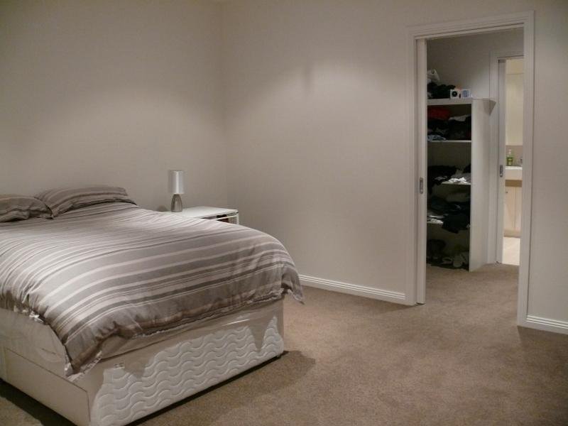 Gallery: 2/131 Balcombe Road