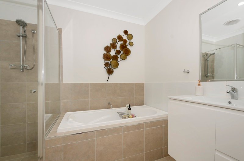 2/131 The Point Drive PORT MACQUARIE 7