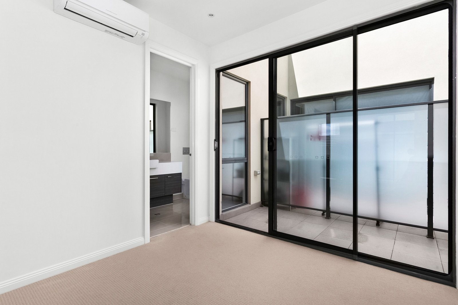 Real Estate and Property in 2/1311 Toorak Road, Camberwell, VIC