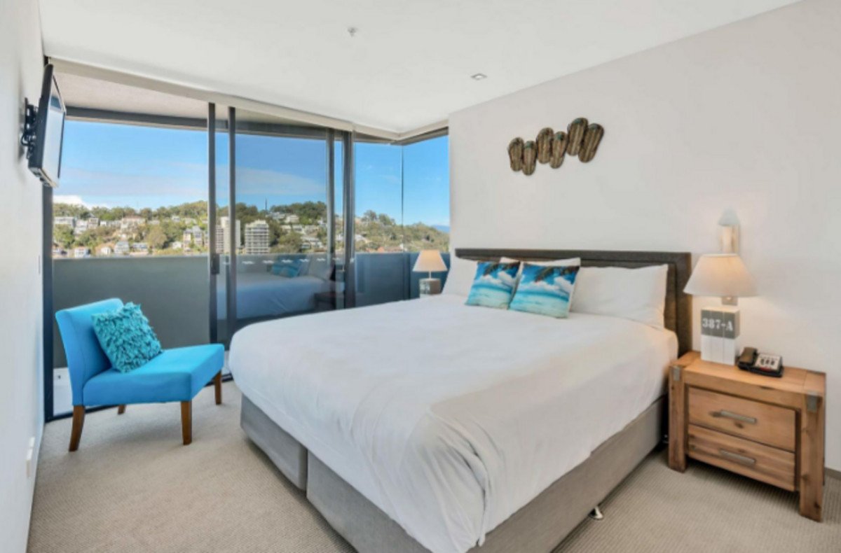 2131/2-14 The Esplanade Burleigh Heads 6