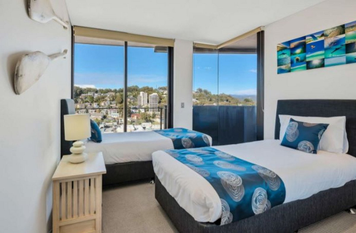 2131/2-14 The Esplanade Burleigh Heads 8