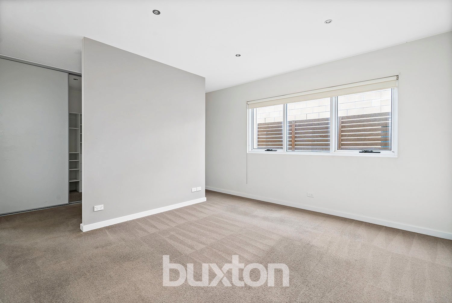 Gallery: 2/132 Balcombe Road