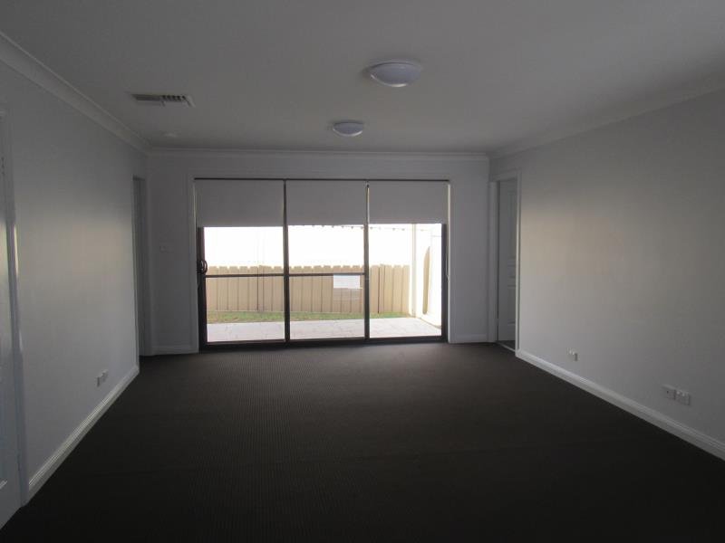 2/132 Manilla Road TAMWORTH 2