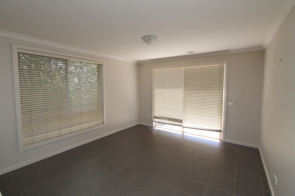 2/132 Spencer Street SEBASTOPOL 7