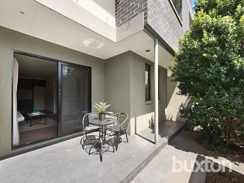 Gallery: 2/1324-1328 Centre Road