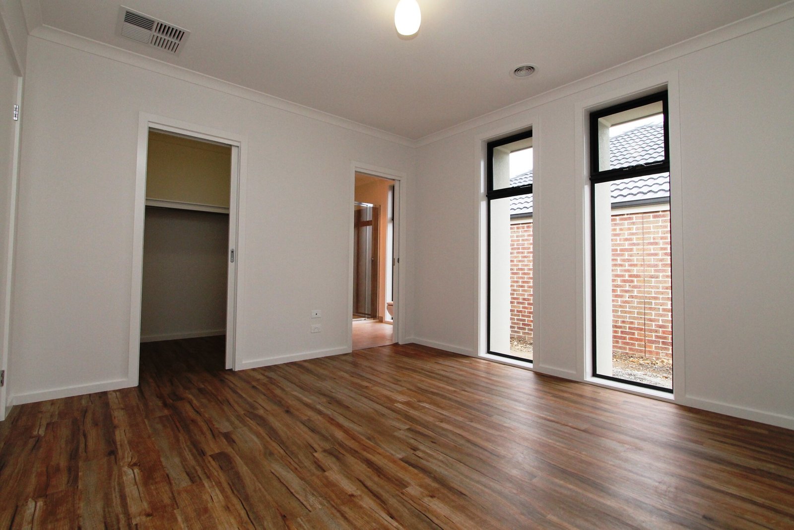 2/133 Albert Street CRESWICK 4