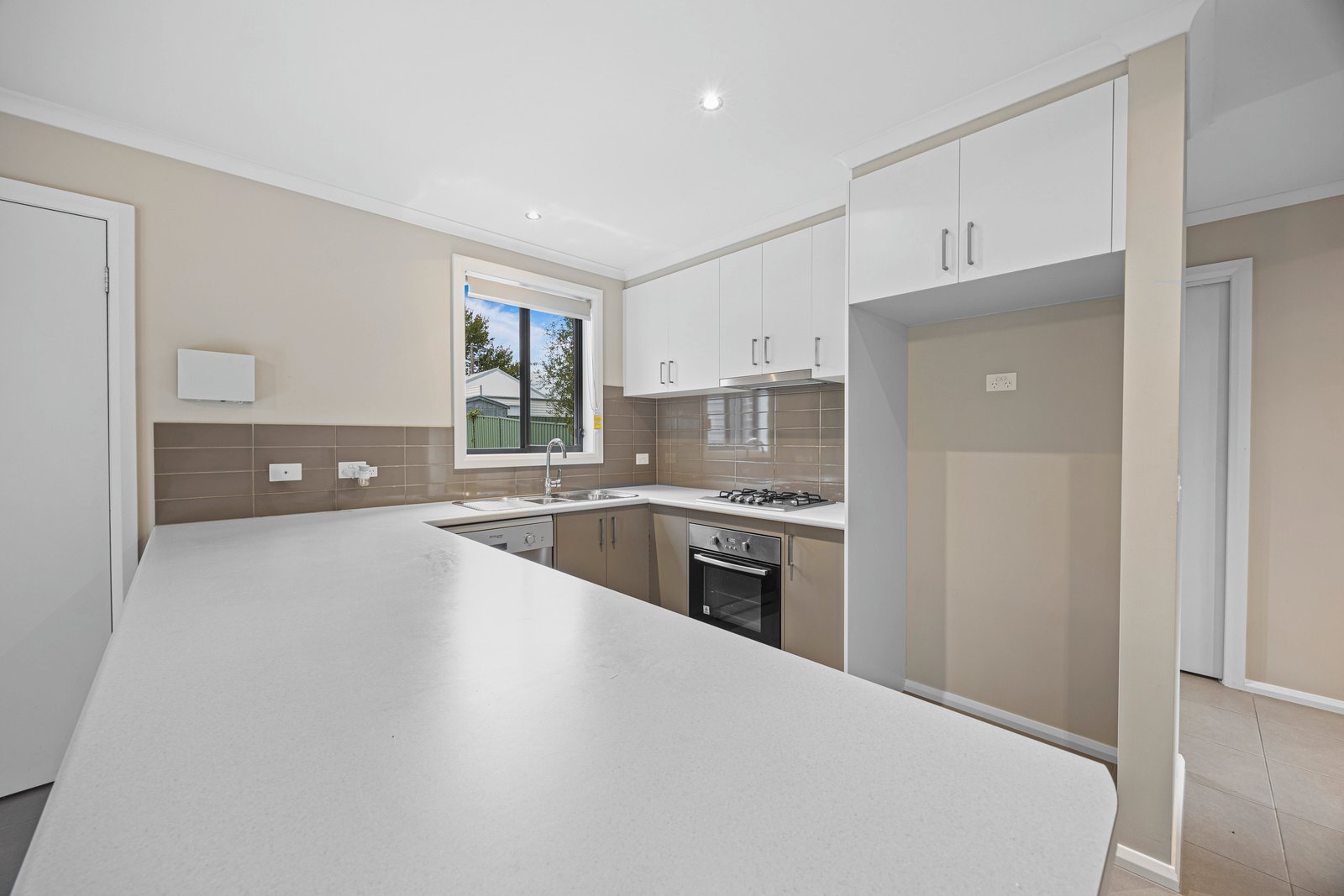 Gallery: 2/1330A Geelong Road