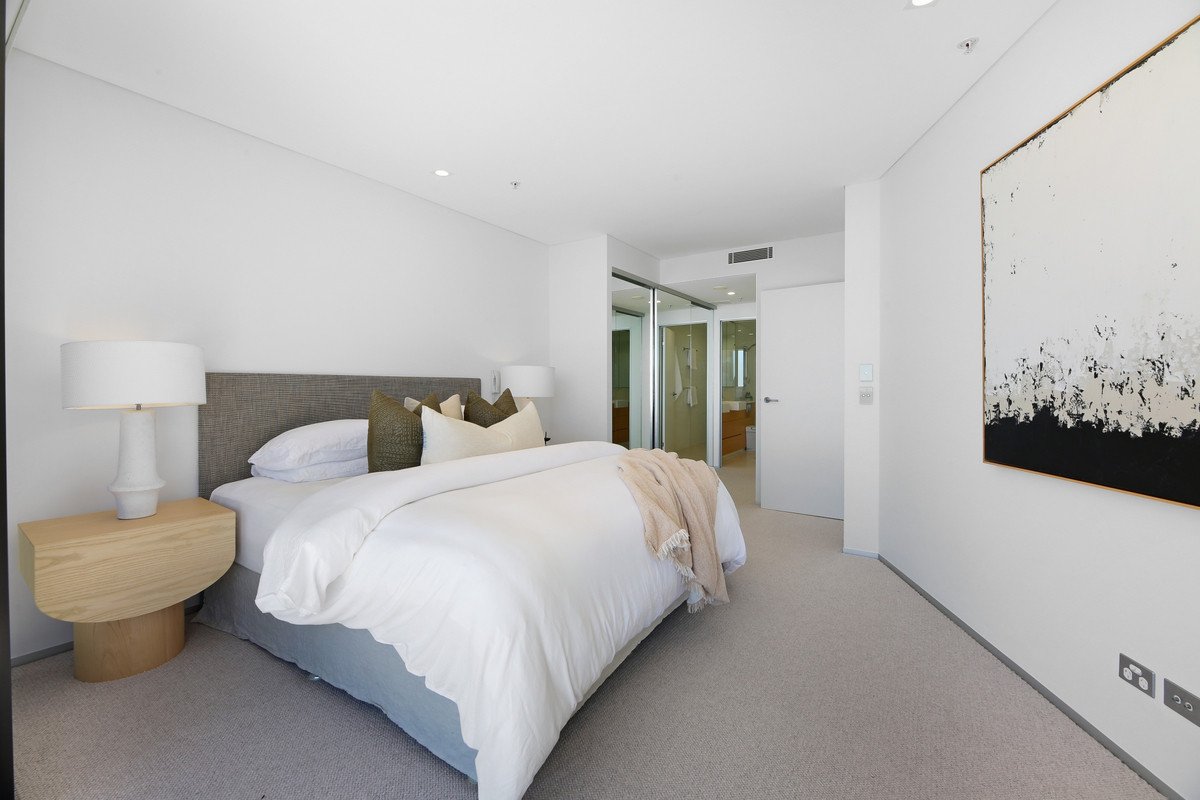 2133/2-14 The Esplanade Burleigh Heads 11