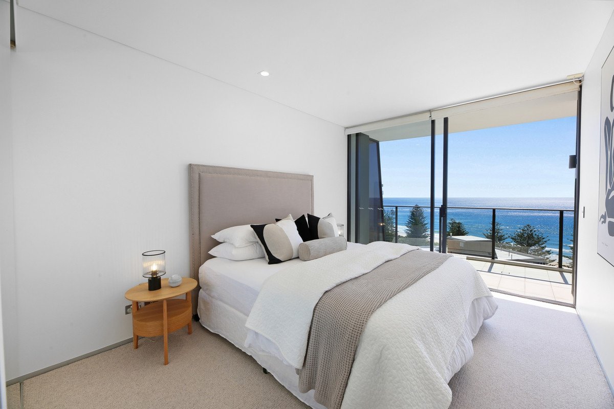 2133/2-14 The Esplanade Burleigh Heads 15