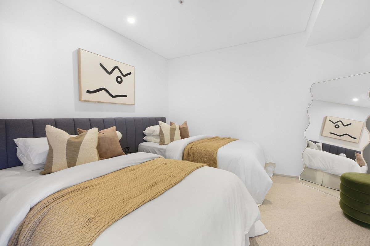 2133/2-14 The Esplanade Burleigh Heads 19