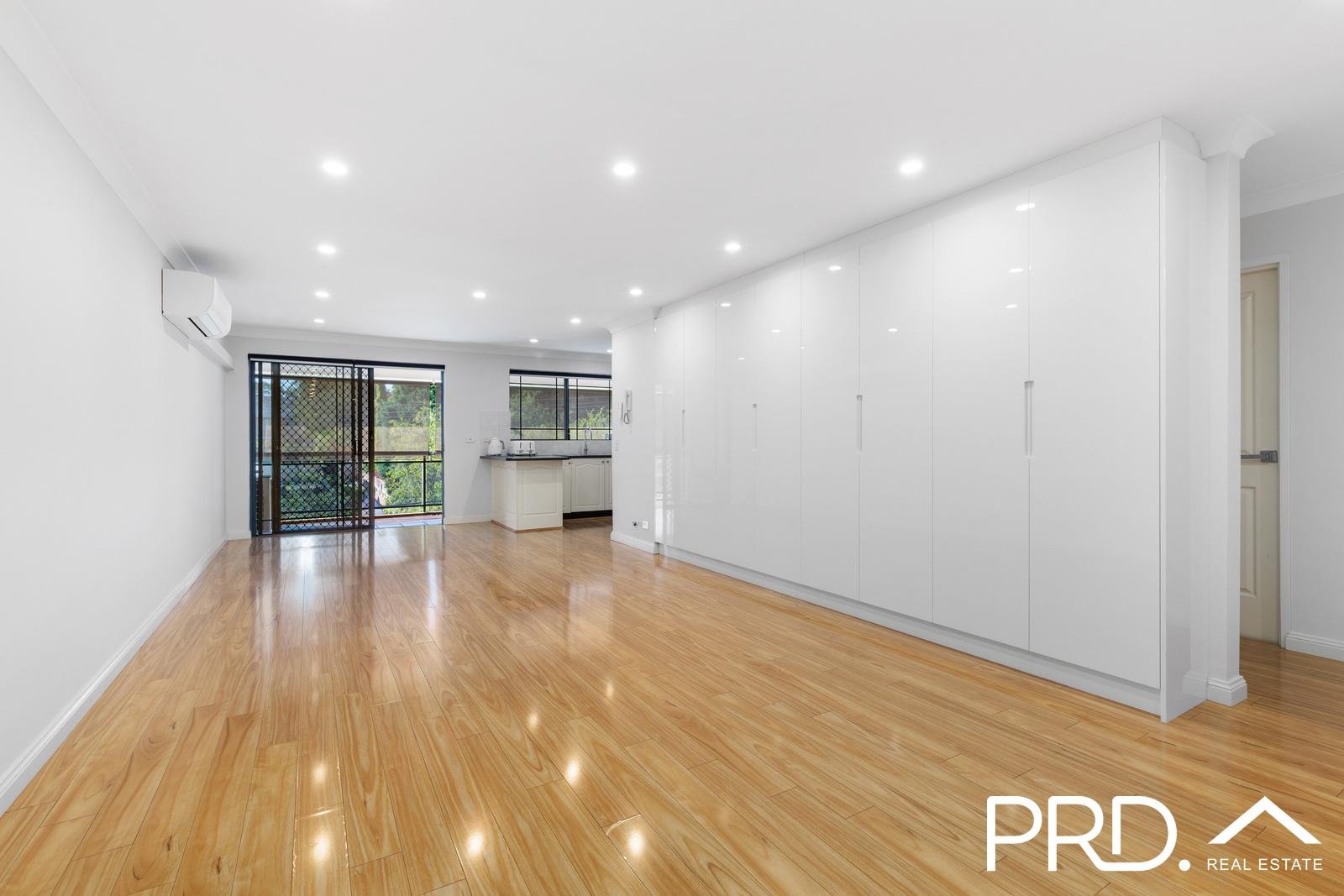 21/34-36 Weigand Avenue BANKSTOWN 3