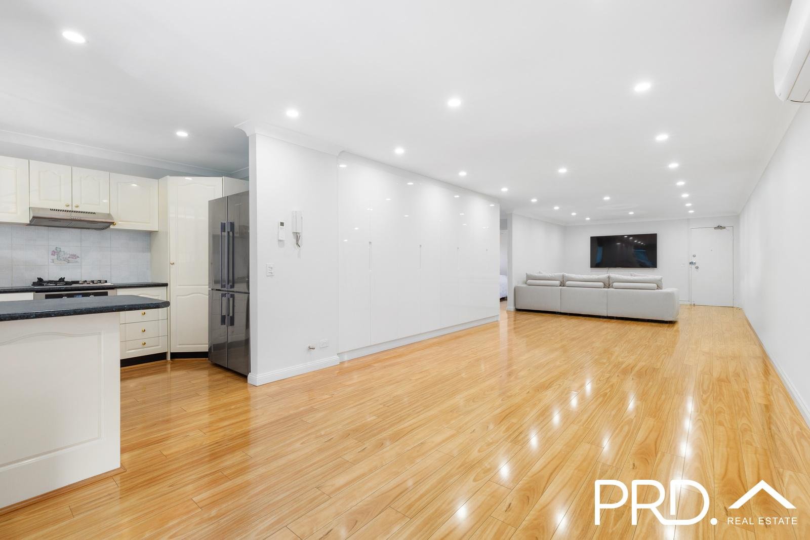 21/34-36 Weigand Avenue BANKSTOWN 4