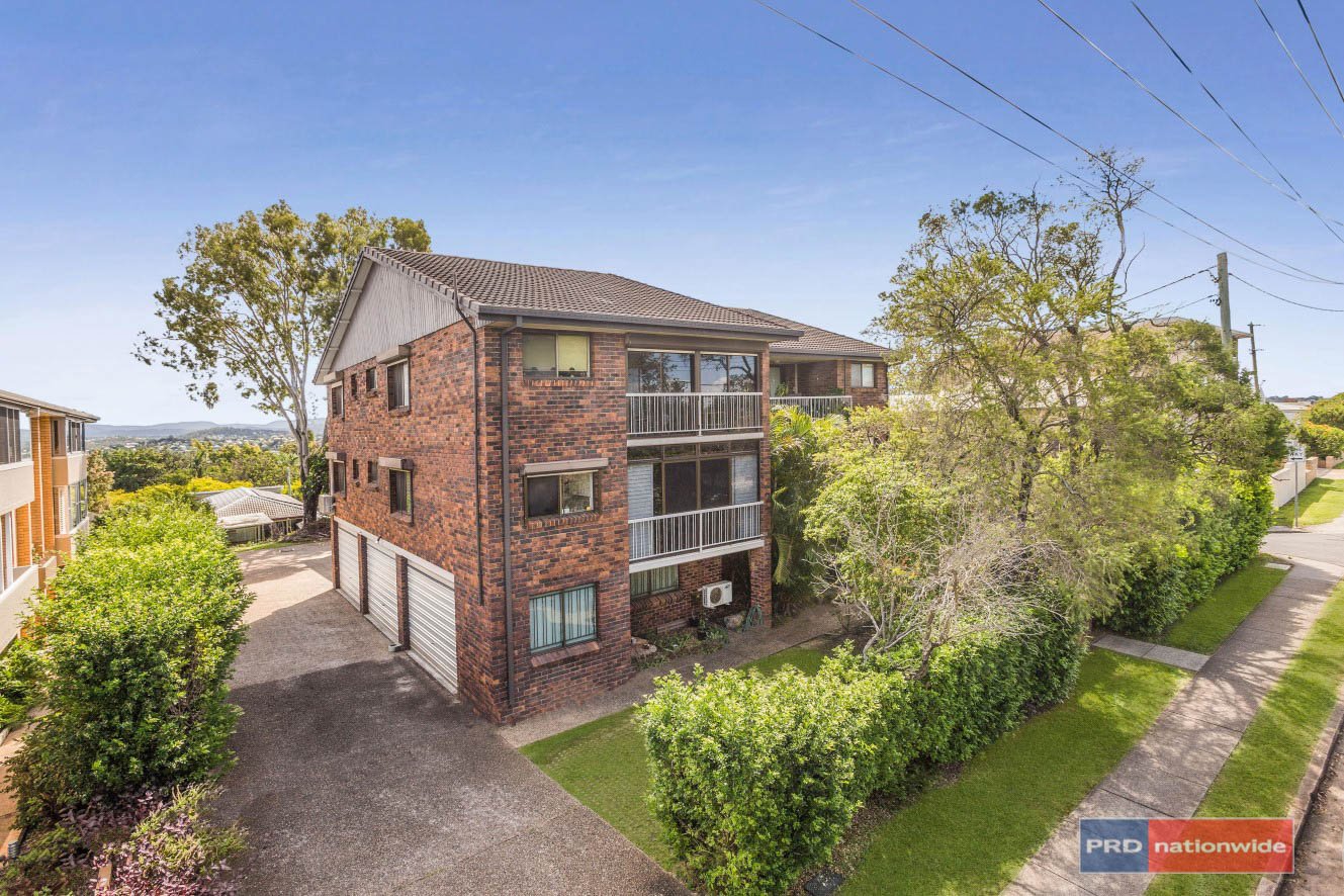 2/134 Bonney Ave  CLAYFIELD 1