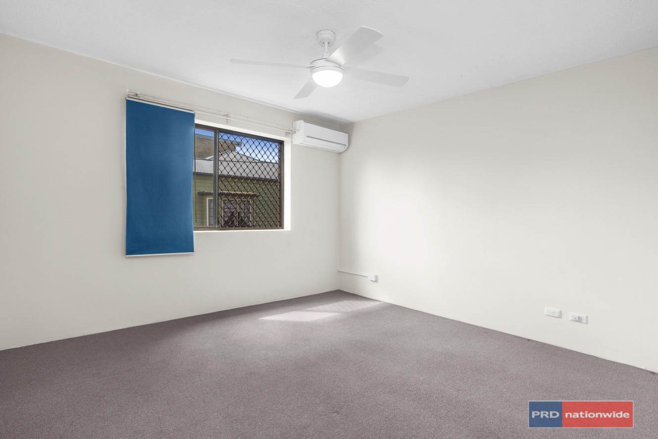 2/134 Bonney Avenue CLAYFIELD 8