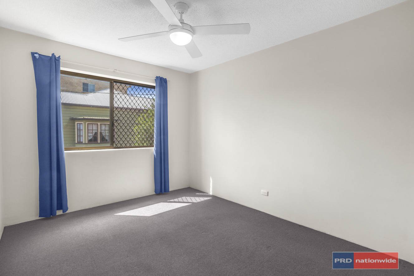 2/134 Bonney Avenue CLAYFIELD 9