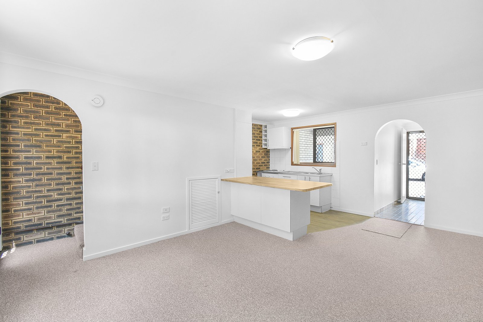 2/134 Kennedy Drive TWEED HEADS WEST 1