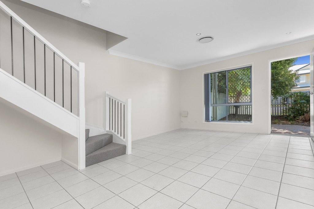 2/134 York Street NUNDAH 2
