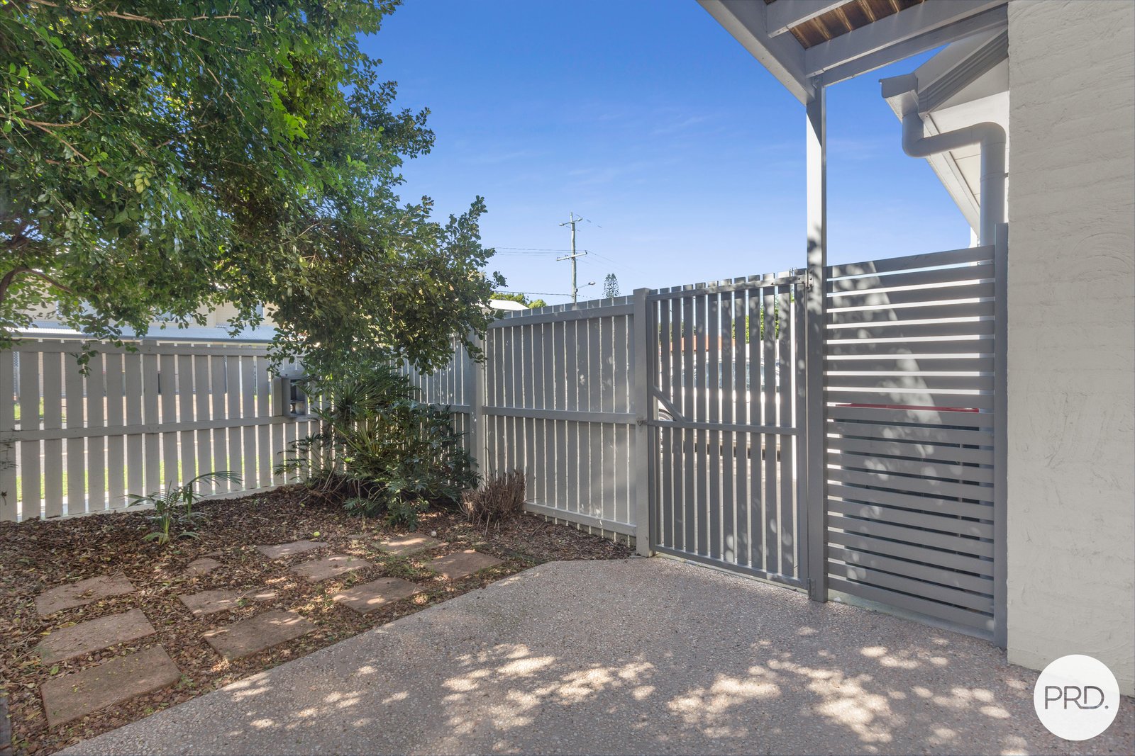 2/134 York Street NUNDAH 5